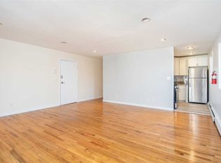 226 49th St, Union City, NJ 07087
