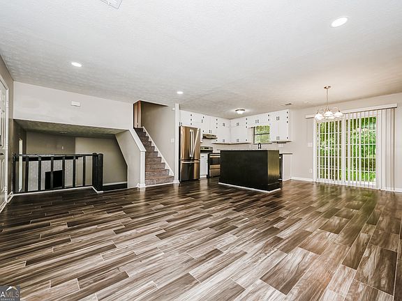 4th image of 4301 Dogwood Farms Dr