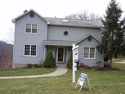 2nd image of 133 Huron Dr