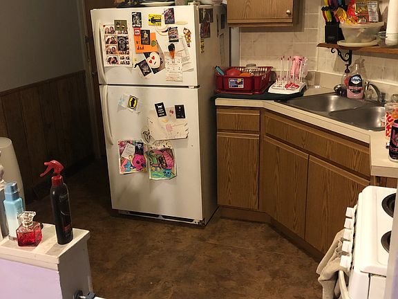 2nd image of 247 Magnolia Ave