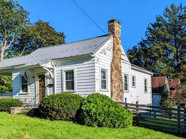 220 Catlin Ave, Port Allegany, PA 16743