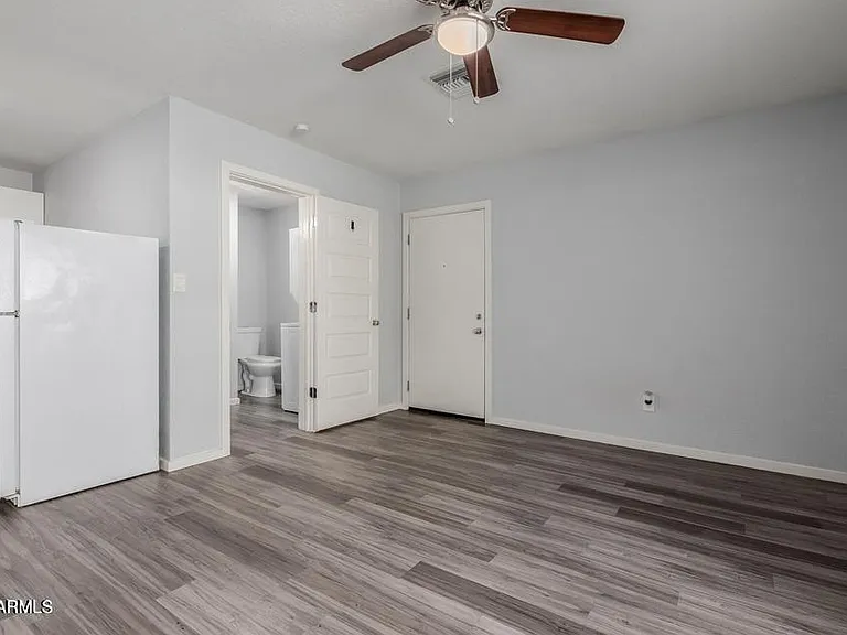 1222 W 4th St #2 — Photo 12
