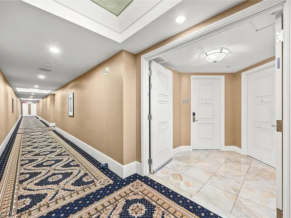 2000 N Fashion Show Dr Unit 3202, Paradise, NV 89109