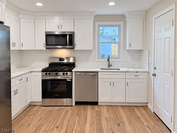 2nd image of 283 Prospect St