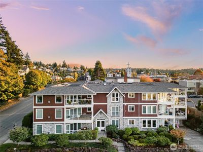 658 Glen Street #302, Edmonds, WA, 98020