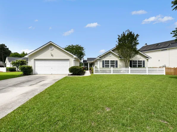 174 Moon Dance Ln, Summerville, SC 29483