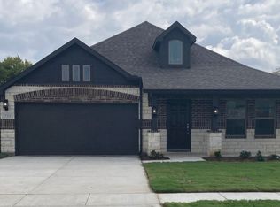 735 Mbs Way, Pilot Point, TX 76258