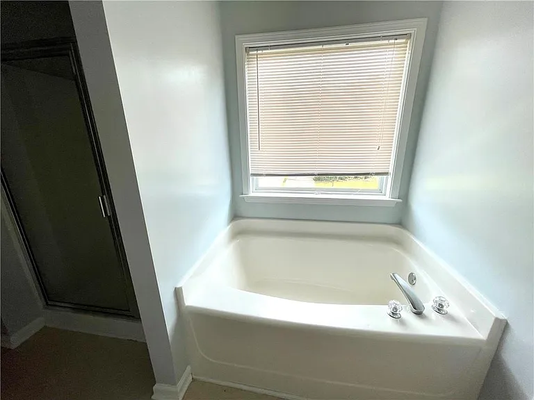 400 Grayson Way — Photo 18