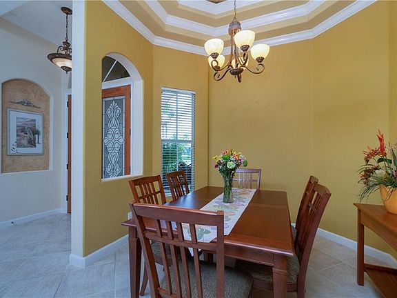 4th image of 410 Montelluna Dr