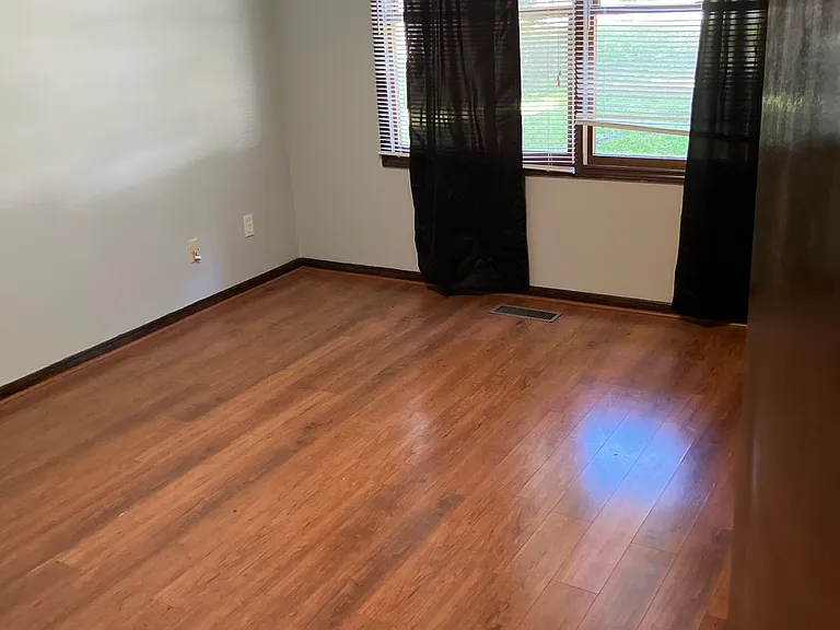 649 Will Scarlet Way — Photo 8