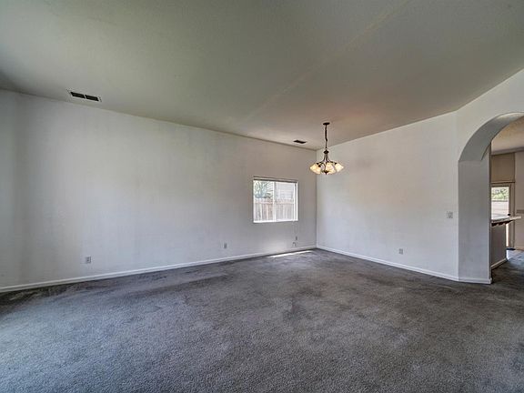 4th image of 2171 Pisa Cir