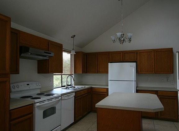 3rd image of 4623 142nd Pl SE