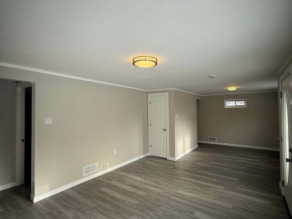 1st image of 255 Baron Ave