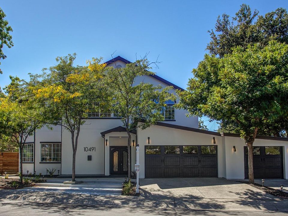 1st image of 10491 Moretti Dr