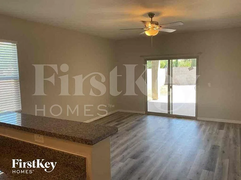 13311 E Tumbleweed Ln — Photo 2