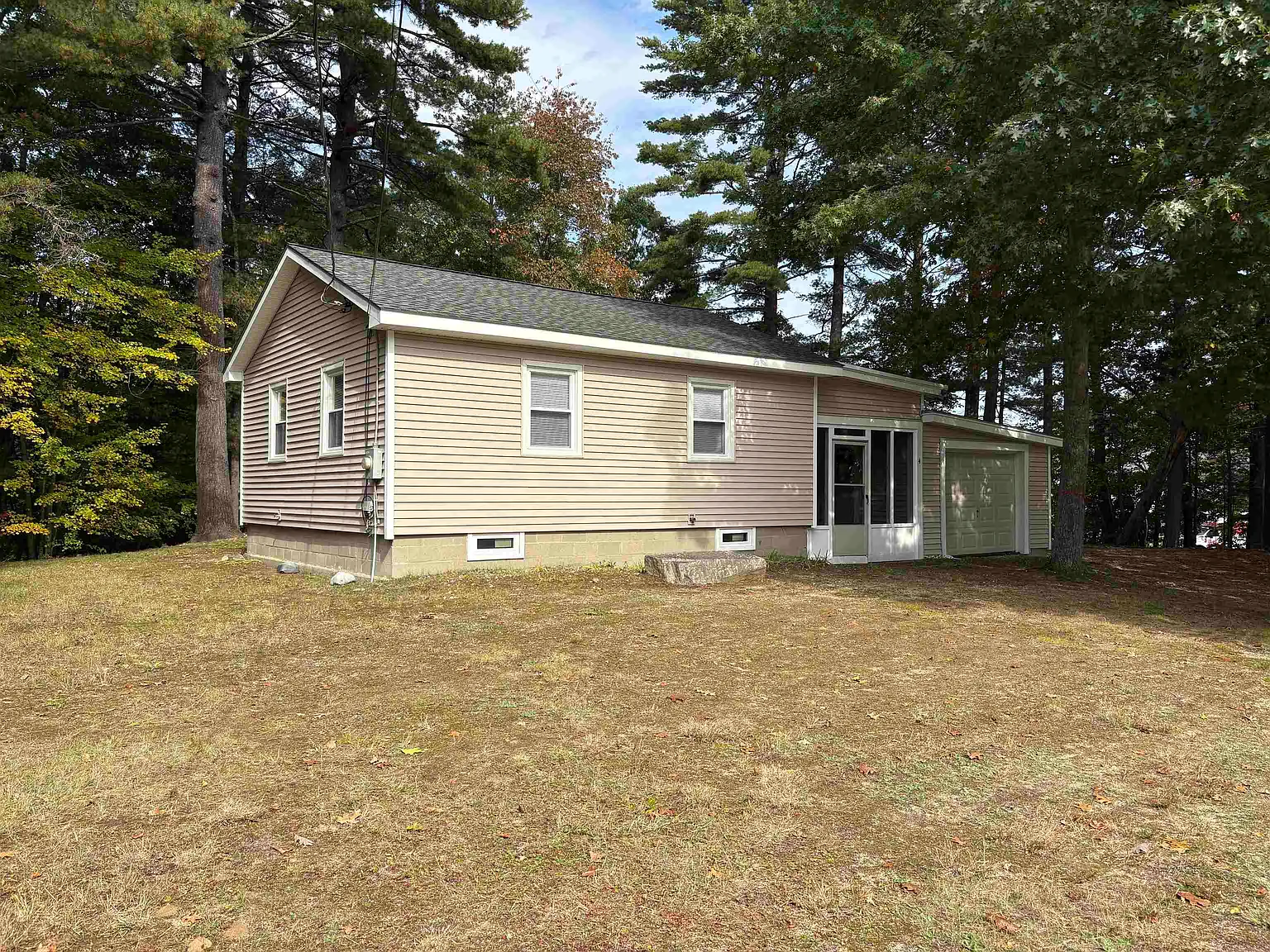 2 bed, 1.0 bath, 676 sqft, $1,995 — Photo 2