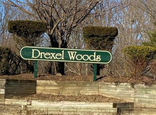 10 Kimball Ridge Ct, Baltimore, MD 21228