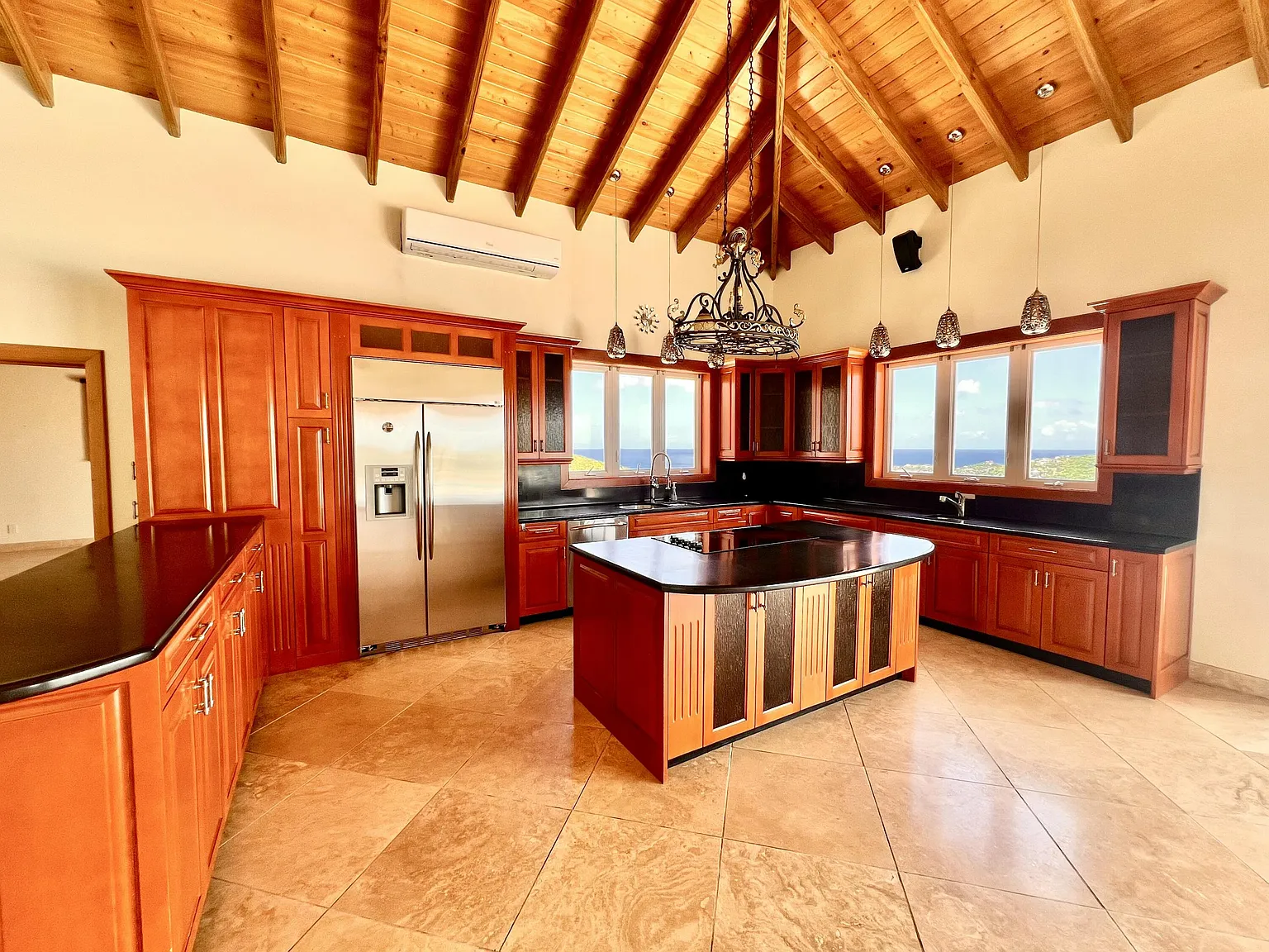 4 bed, $8,500 — Photo 4