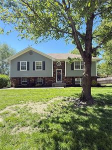 302 16th Ave S, Greenwood, MO, 64034