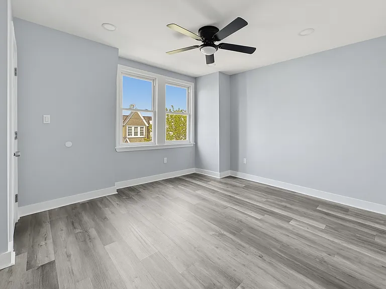 1816 Plymouth St — Photo 7