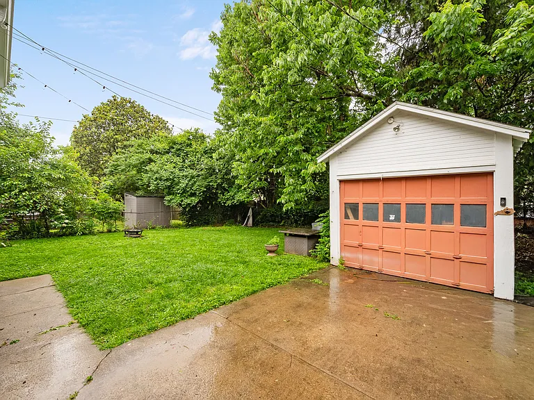 2111 Lowell Ave — Photo 38