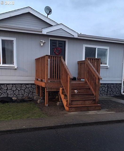 1st image of 300 SW 7th Ave Unit 412