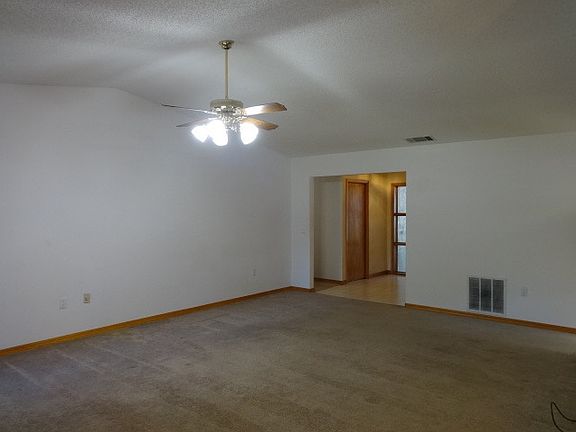 5th image of 8210 Bluestar Cir