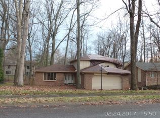 925 Sleepy Hollow Pl, Greenwood, IN 46142
