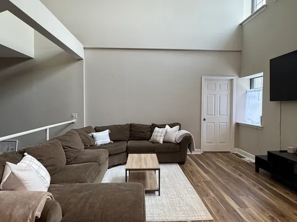 917 Madison St APT 15, Syracuse, NY 13210