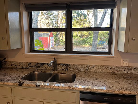 4th image of 2824 N Loxley Ave