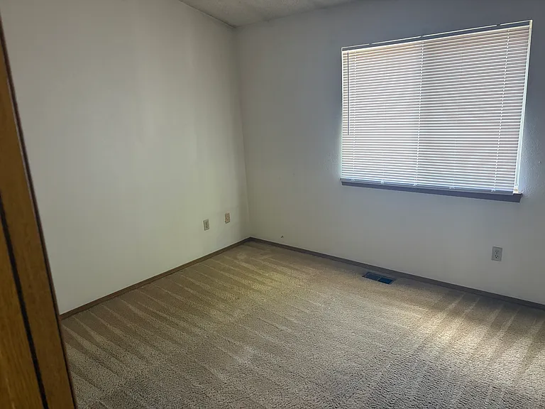 4318 Hunting Meadows Cir — Photo 6