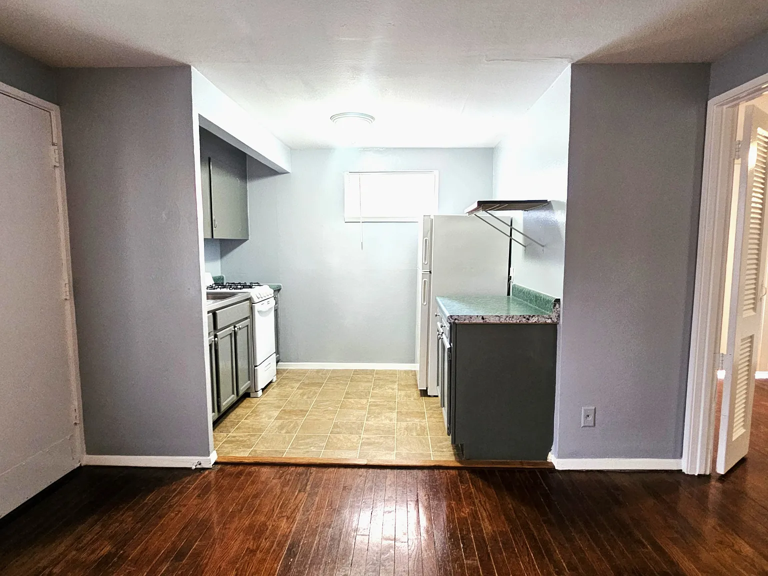 1 bed, 346 sqft, $875 — Photo 2