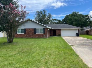 10916 Carmel Dr, Baton Rouge, LA 70818