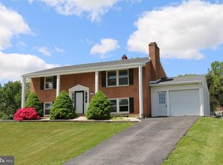 18348 Woodside Dr, Hagerstown, MD