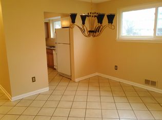 810 Kenbrook Dr, Silver Spring, MD 20902