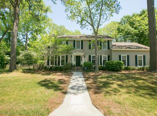 686 Lake Pt, Mt Pleasant, SC 29464