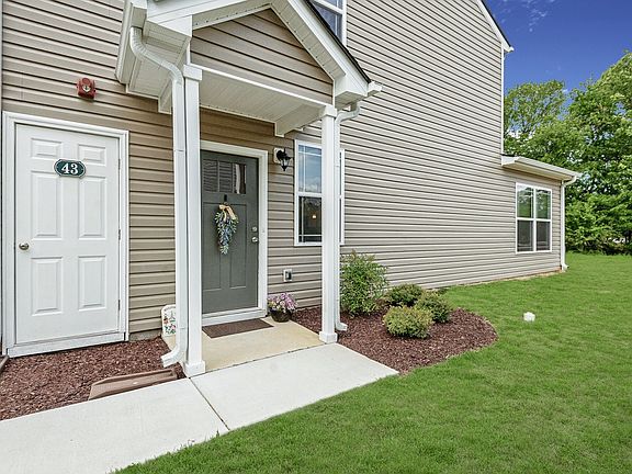 2nd image of 6043 Hillside Ln
