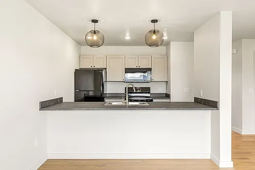 172 Brewers Blvd Photo 1