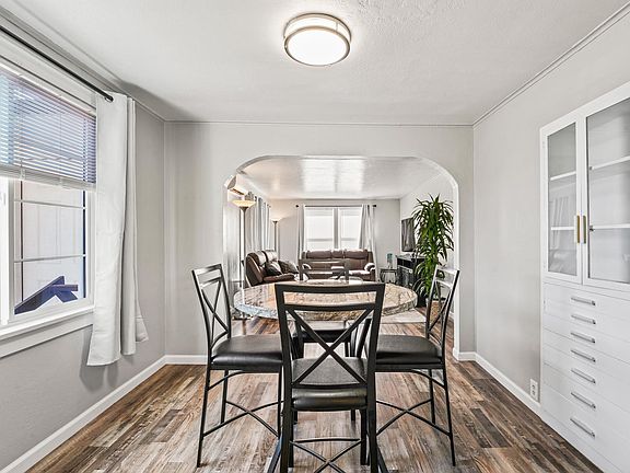 Example of dining room with furnishings.