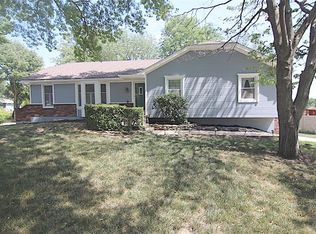 407 N Adams St, Raymore, MO 64083