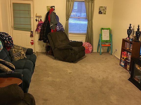 2nd image of 321 N Illinois St