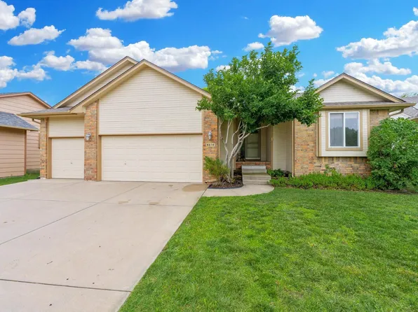 4614 E Willow Point Ct, Wichita, KS 67220