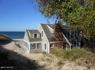 19119 N Shore Dr, Spring Lake, MI 49456