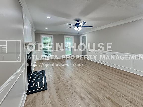 4th image of 3163 Oak Springs Way