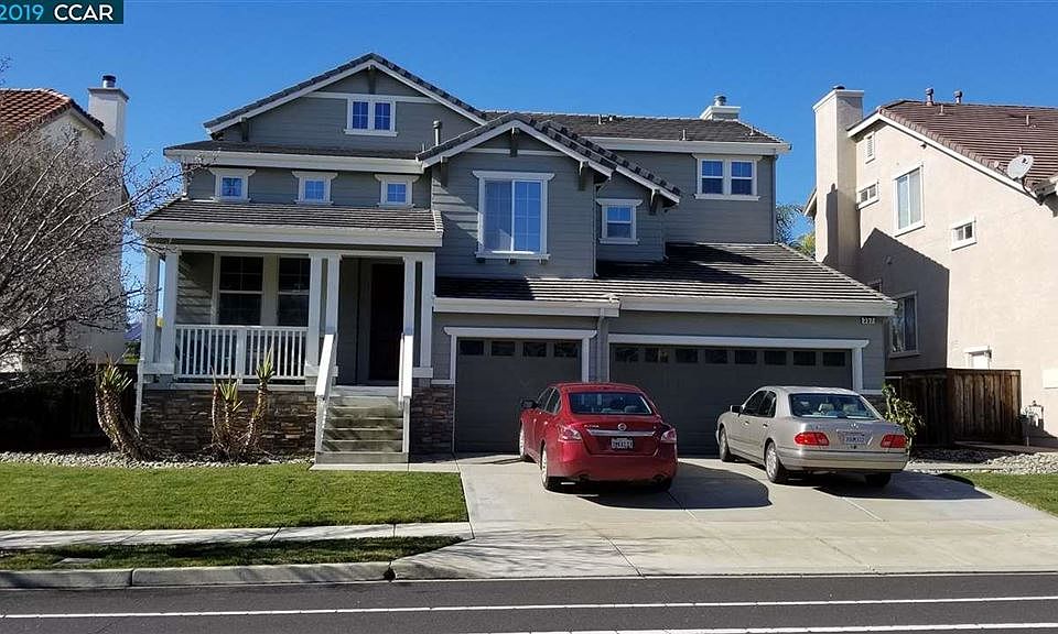 2nd image of 357 Roundhill Dr