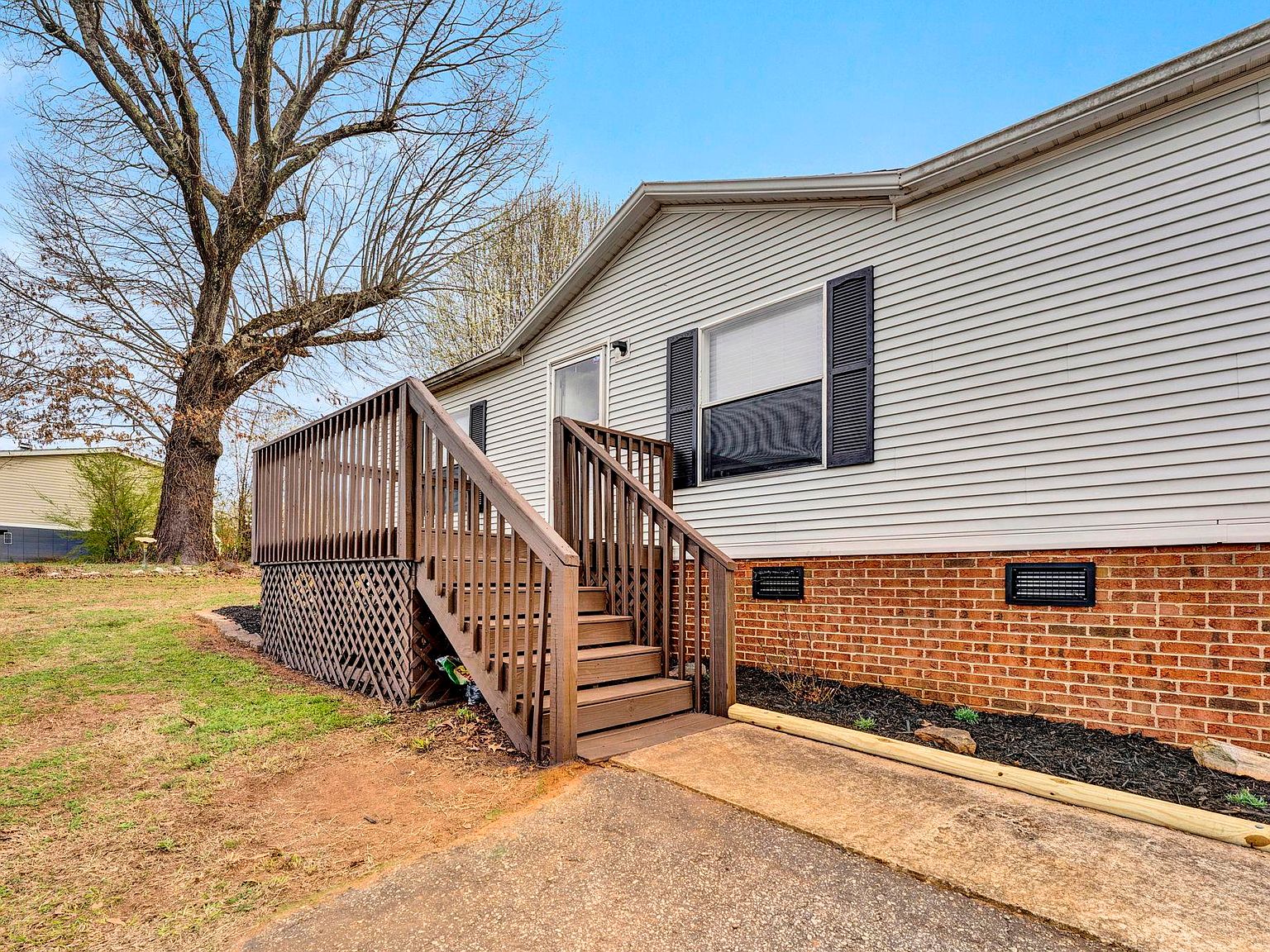 332 Groce Meadow Rd, Taylors, SC 29687 Zillow