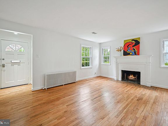 4th image of 9608 Page Ave