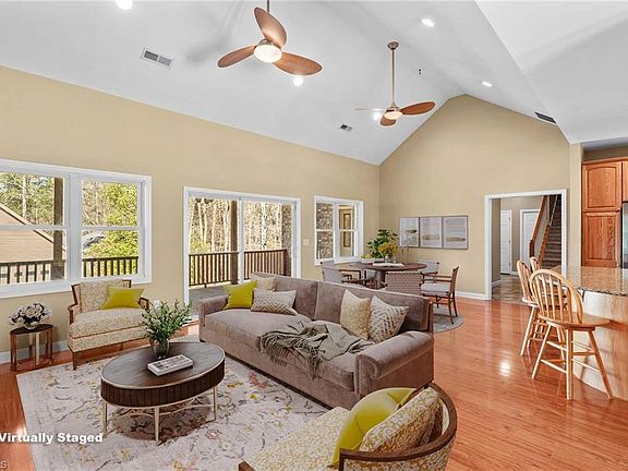 4th image of 260 River Country Rd