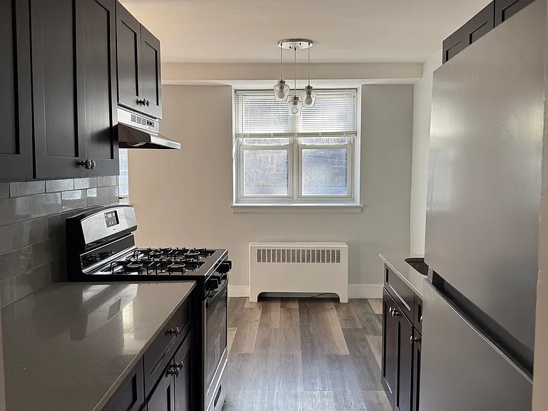 516 S Cherry St — Photo 1