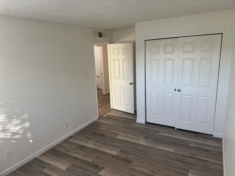 1175 Delphinium St — Photo 9